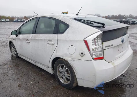 2013 Toyota Prius Two z USA, uszkodzony, nr VIN JTDKN3DU7D5557442